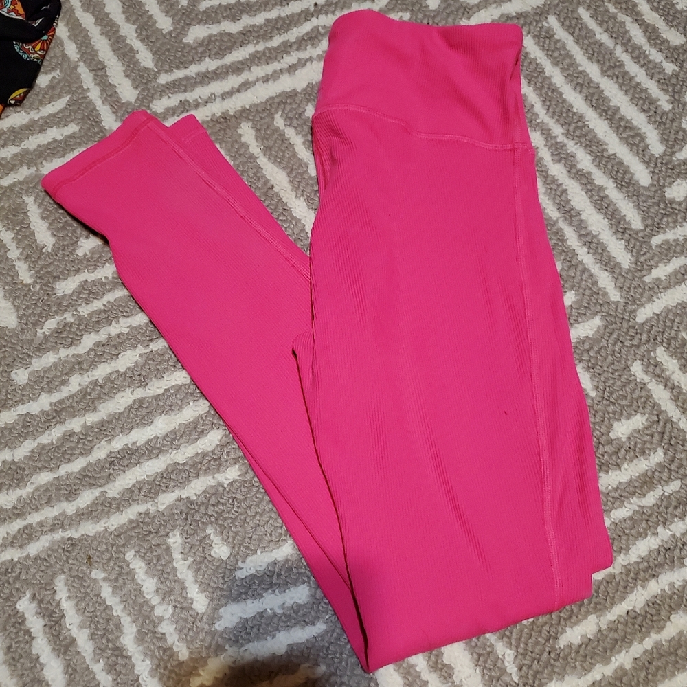 NWOT GAPFIT HOT PINK LEGGING